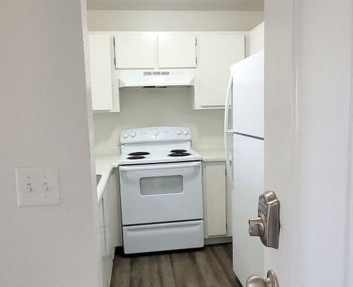 Studio, 1 bath, 490 sqft, $1,115, Unit 3440-89