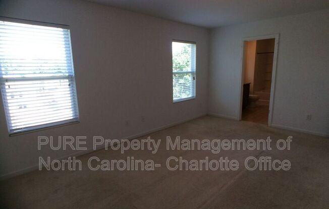 1404 HENRY DAVID CT
