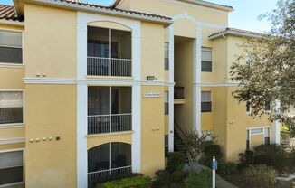 Renovated 2 Bed / 2 Bath Condo in Gated Visconti Condominiums – Maitland
