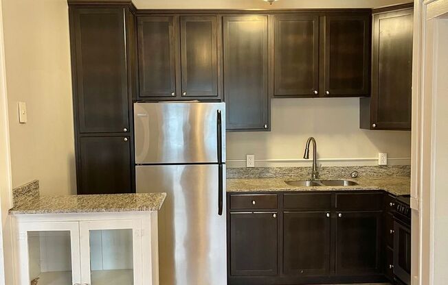 2 beds, 1 bath, 900 sqft, $1,345, Unit 104