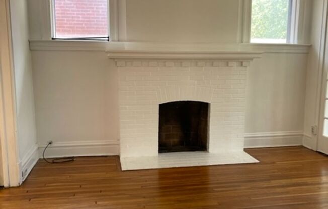 6025 Pershing