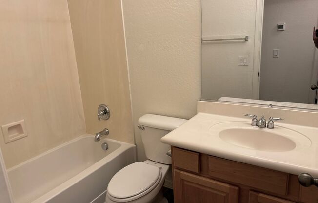 3 beds, 2 baths, $1,900