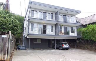 2832 14 AVE W