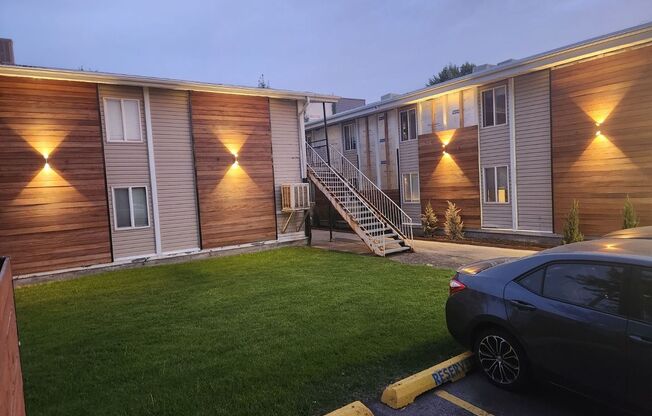 Recently Remodeled 2 Bd 1 Ba Apt in Midvale