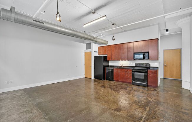 Studio, 1 bath, 610 sqft, $1,050, Unit 112-408