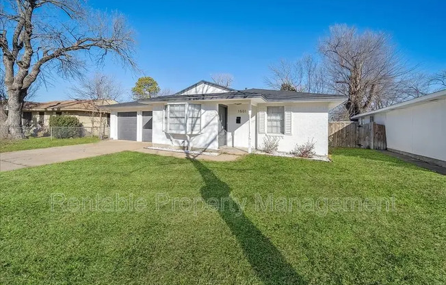 1501 RUSK DR