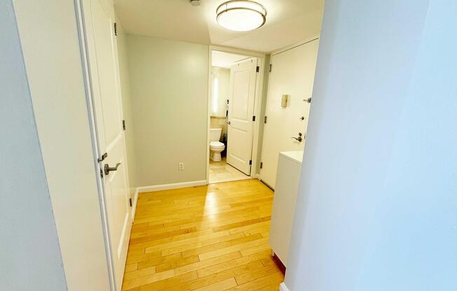 Studio, 1 bath, 756 sqft, $4,200, Unit 28-A