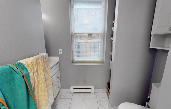 3 beds, 2 baths, 850 sqft, $4,995, Unit 17