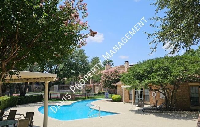 16301 Ledgemont Ln