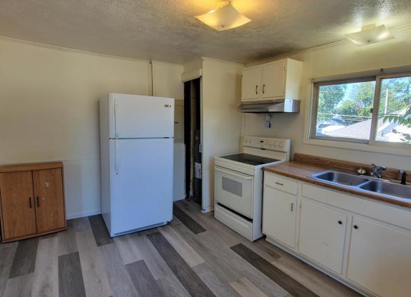 2 beds, 1 bath, $750