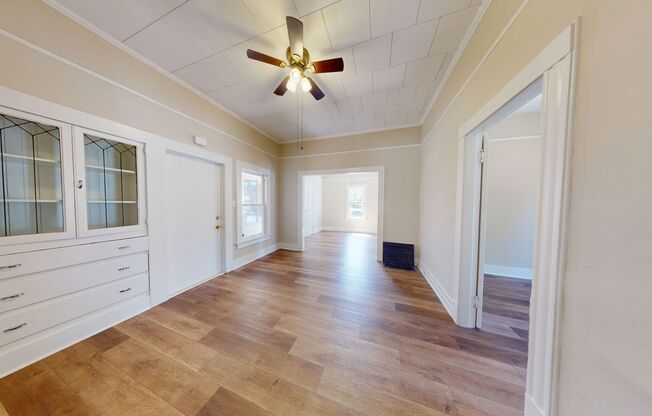 2 Bedroom House for Lease. Great San Dimas Location, Very Large Back Yard.