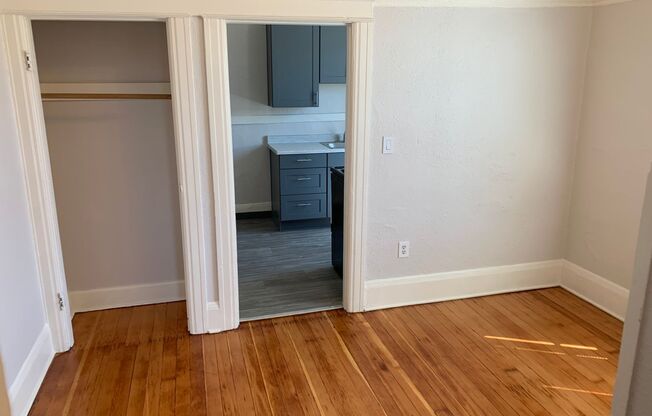 1 bed, 1 bath, 450 sqft, $1,150, Unit 309