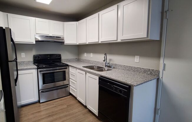 3 beds, 2 baths, 643 sqft, $2,450, Unit A103
