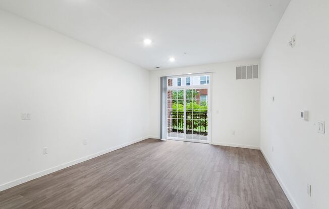 2 beds, 2 baths, 1,167 sqft, $2,950, Unit 434