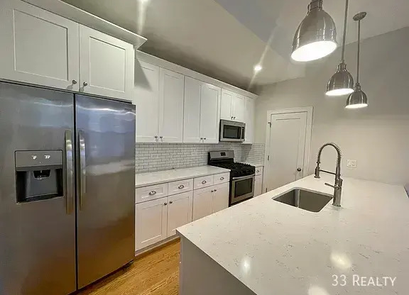 1800 S Throop St # 2C