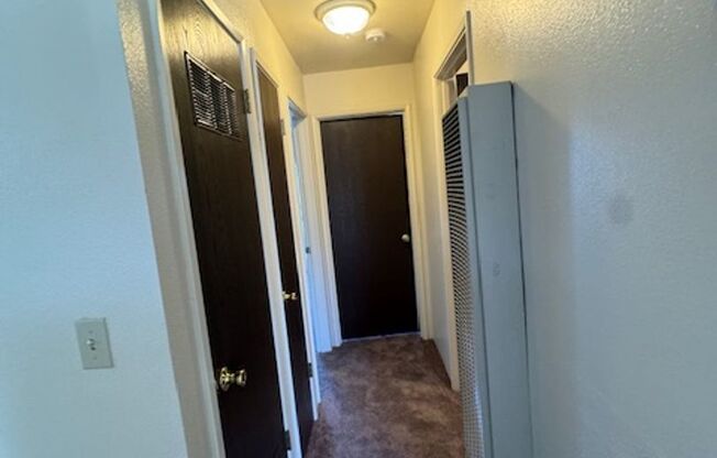 2 beds, 1 bath, $2,250, Unit 26 J