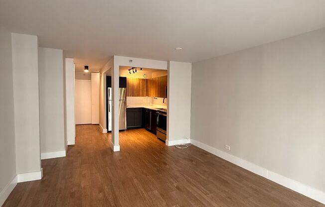 1 bed, 1 bath, 829 sqft, $2,562, Unit 1210