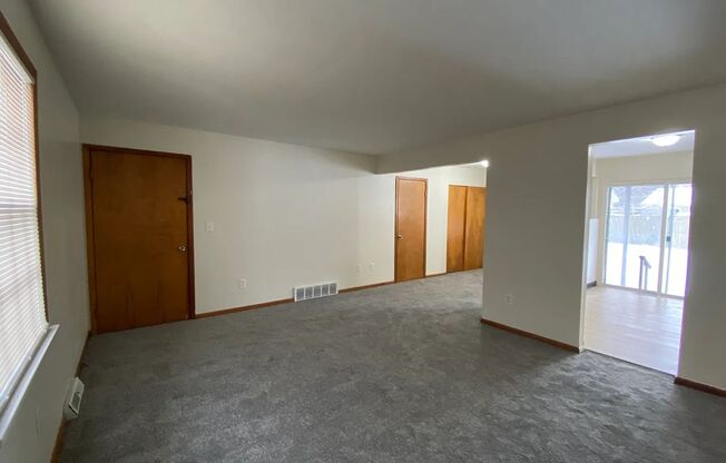 Beautiful Renovated 2 Bedroom