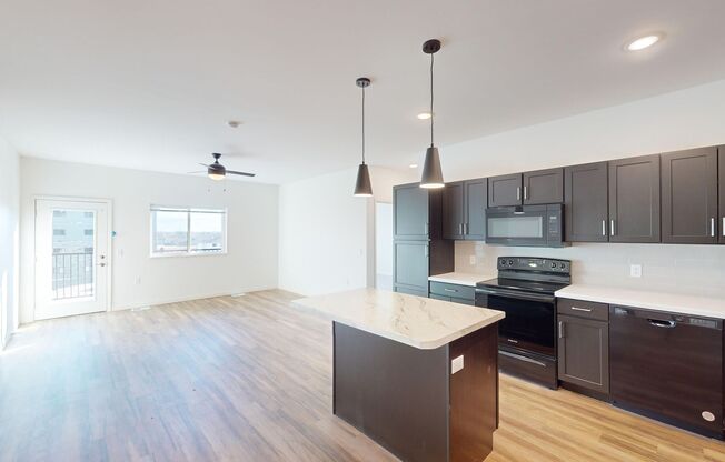 2 beds, 2 baths, 1,151 sqft, $1,505, Unit 7950-2201