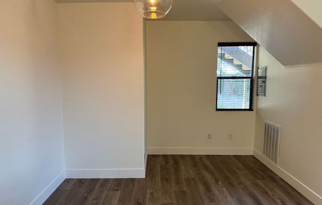 1 bed, 1 bath, 800 sqft, $1,625, Unit E5