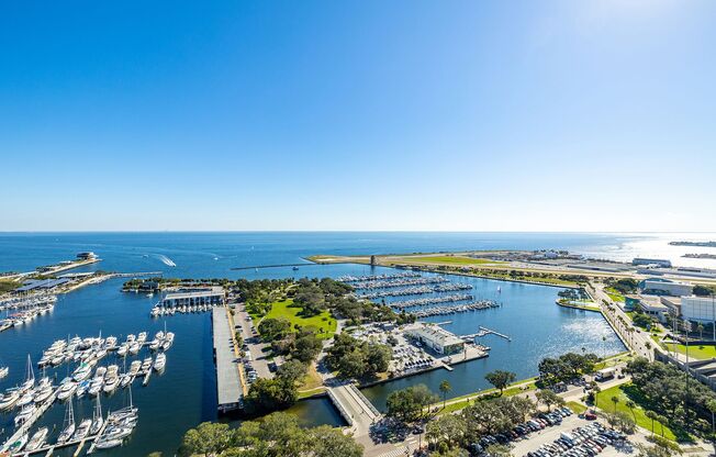 BAYFRONT TOWER | Highrise Condo in Downtown St. Pete with City Views