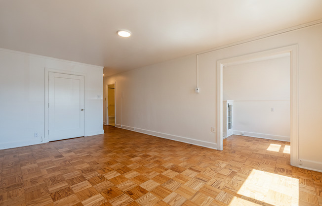 Studio, 1 bath, 200 sqft, $1,525