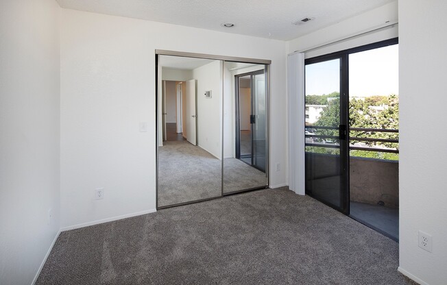 Villa Temecula Apartments