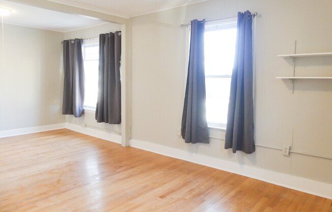 6 beds, 2 baths, $5,250, Unit 313 Farm St