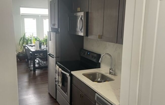 1 bed, 1 bath, 478 sqft, $1,710, Unit 401