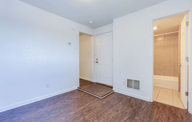 04 - 707 Brownsville