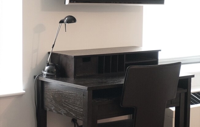 Studio, 1 bath, 367 sqft, $3,300, Unit 606