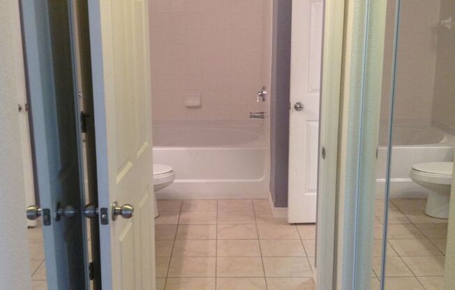 2 beds, 1 bath, $1,595, Unit ORANGE COUNTY