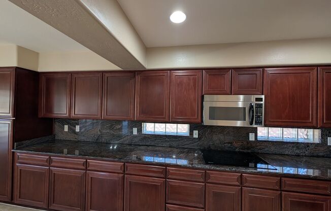 4 Bedroom 2.5 Bath With Private Pool