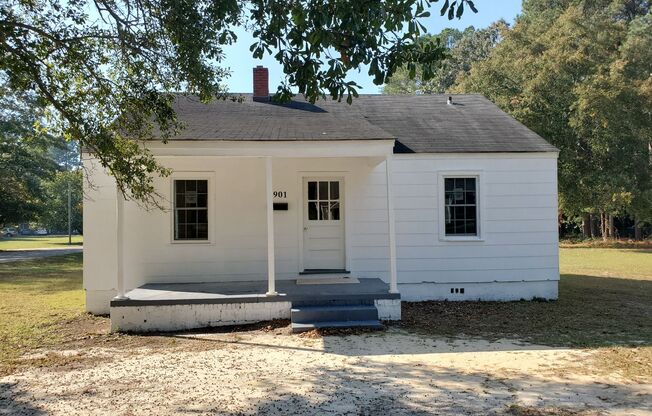 901 N. Fulton ~ Raeford