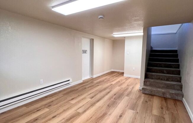 2 beds, 1 bath, $1,590