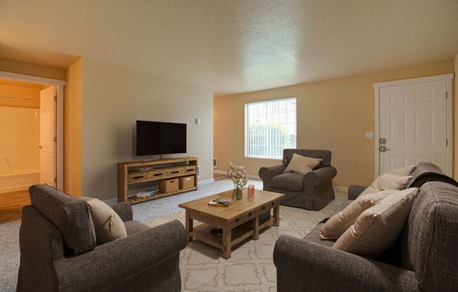 2 beds, 1 bath, 884 sqft, $1,399, Unit 187-114