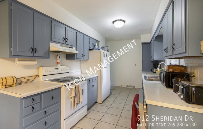 912 SHERIDAN DR