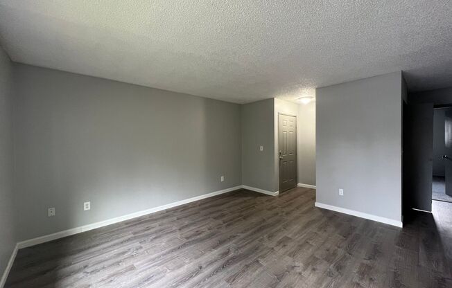 2 beds, 1 bath, 850 sqft, $1,495, Unit 05