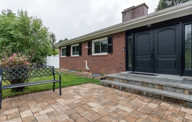 40 LANTERN RD