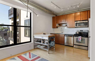 15 E Franklin Ave