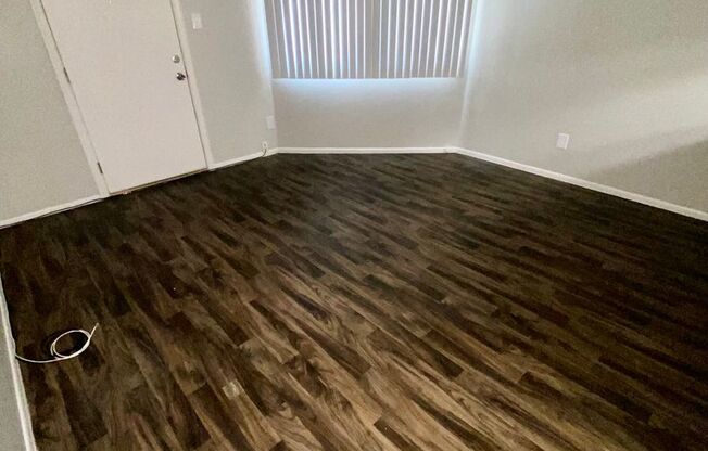 1 bed, 1 bath, 575 sqft, $944, Unit 197