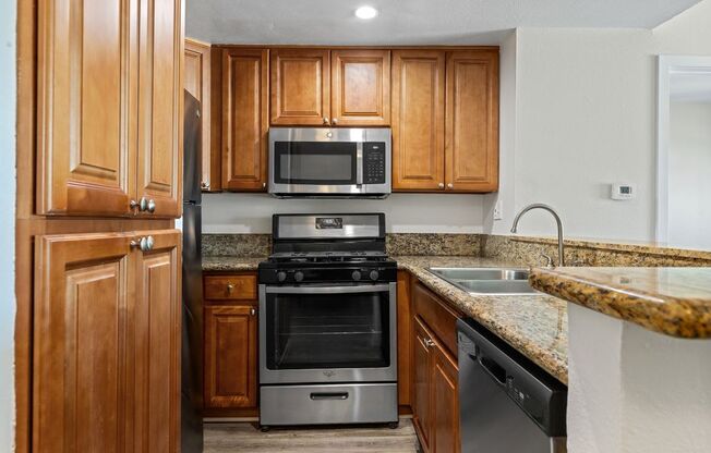 Woodland Trio â North Hollywood Apartments