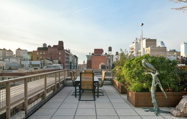 1 bed, 1 bath, $5,500, Unit 812