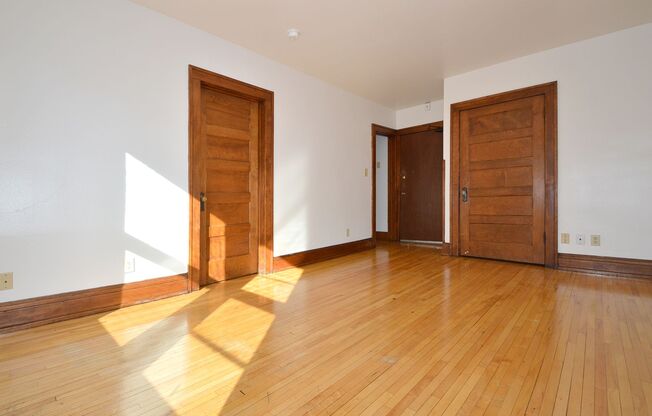 1 bed, 1 bath, 410 sqft, $845, Unit 22 - 30