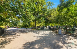 2 beds, 1 bath, $5,495, Unit 3G