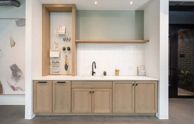 forte on the park apartments club room sink