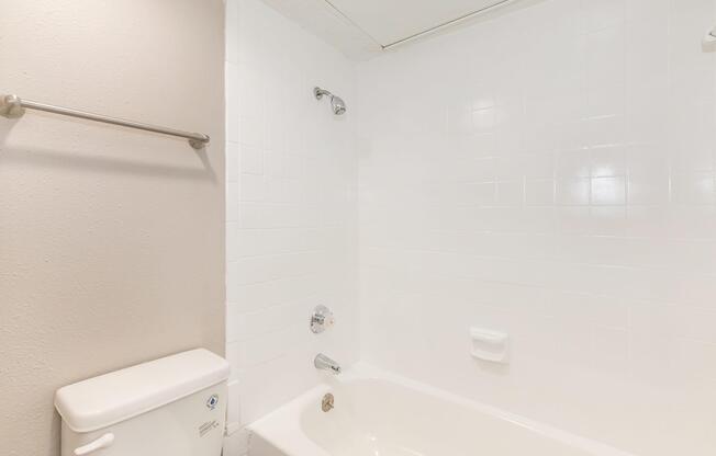Studio, 1 bath, 445 sqft, $850