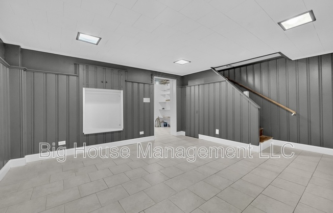 1307 DARTMOUTH AVE