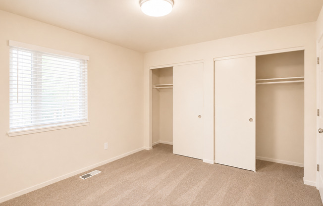 2 beds, 2 baths, 998 sqft, $2,150, Unit H-39