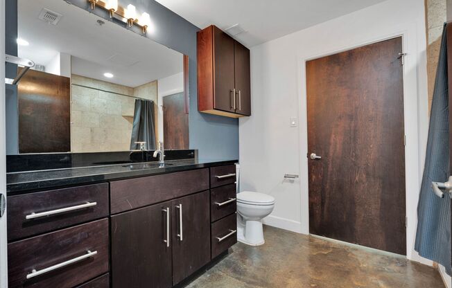 Modern Condo in Downtown San Antonio!
